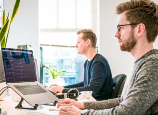 Steps-to-Find-Out-a-Web-Designer-or-Agency-Near-You-on-allstory