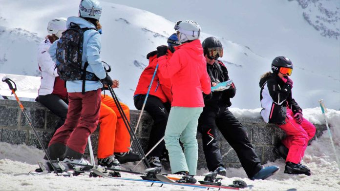 Snowboard-or-Ski-Jacket-on-AllStory