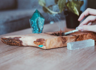 What-Is-Selenite-Crystal-&-How-It-Can-Help-You-on-allstory