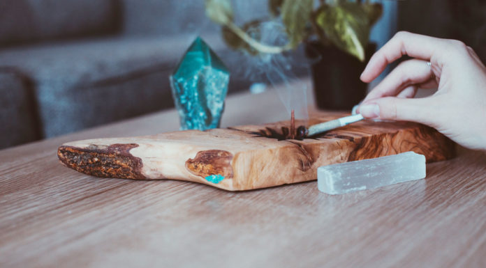 What-Is-Selenite-Crystal-&-How-It-Can-Help-You-on-allstory